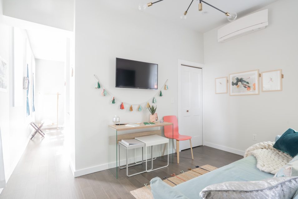 airbnb-translucency-living-room